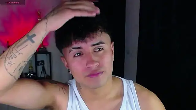 Snapshot of boy_nathy chatting on December 18, 2025, 11:22 pm boy nathy online show from December 18, 2025, 11:22 pm