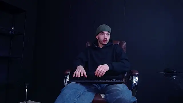 KaydenDrew online show from December 16, 2025, 9:36 am