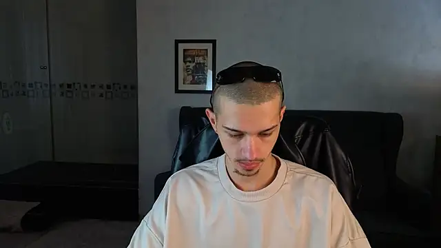 KaydenDrew online show from April 11, 2026, 4:17 am