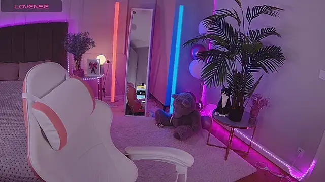 Dayana Foxy online show from December 19, 2025, 7:59 am