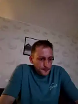 Snapshot of AnDyWaesche90 chatting on April 15, 2026, 9:37 pm AnDyWaesche90 online show from April 15, 2026, 9:37 pm