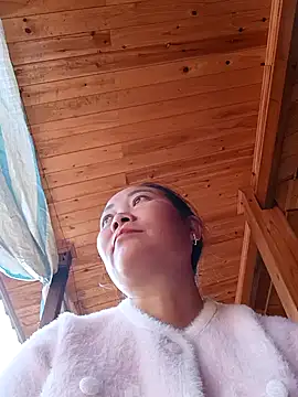 Snapshot of Sara03 chatting on December 19, 2025, 12:50 am Sara03 online show from December 19, 2025, 12:50 am