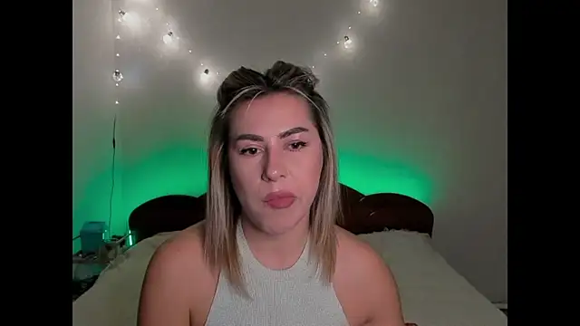 Roxi Joy online show from January 10, 2026, 6:09 pm