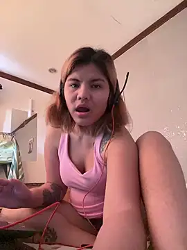 Aljycatx online show from March 15, 2026, 4:07 am