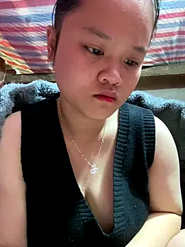 Thanhhuyen001 online show from December 22, 2025, 4:42 am