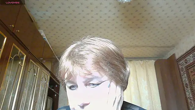 Snapshot of Casey_peach chatting on February 1, 2026, 12:37 pm Casey peach online show from February 1, 2026, 12:37 pm