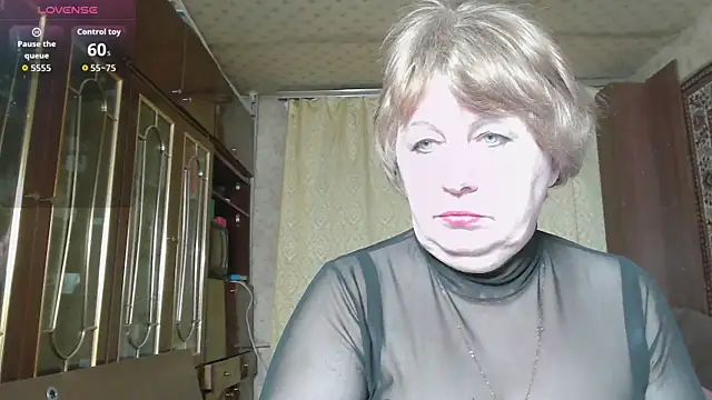 Snapshot of Casey_peach chatting on February 10, 2026, 6:45 pm Casey peach online show from February 10, 2026, 6:45 pm