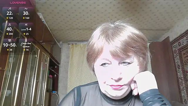 Snapshot of Casey_peach chatting on February 13, 2026, 4:30 am Casey peach online show from February 13, 2026, 4:30 am