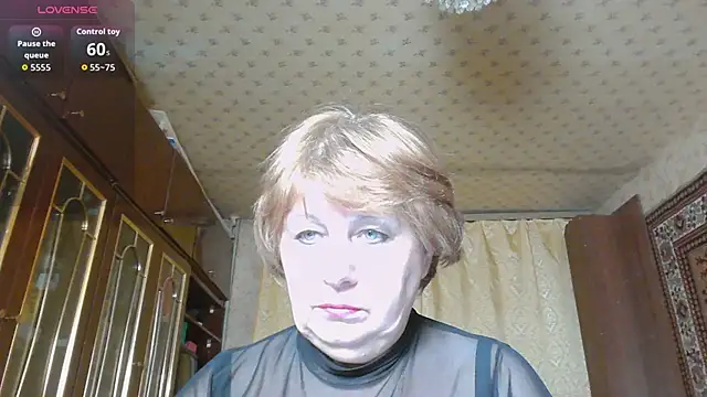 Snapshot of Casey_peach chatting on February 17, 2026, 5:19 pm Casey peach online show from February 17, 2026, 5:19 pm