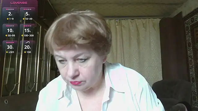 Snapshot of Casey_peach chatting on February 28, 2026, 3:40 am Casey peach online show from February 28, 2026, 3:40 am