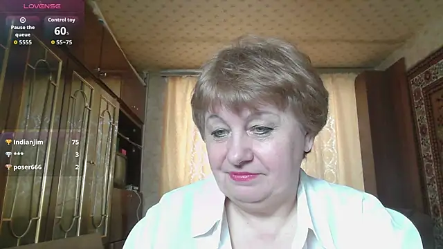 Snapshot of Casey_peach chatting on March 2, 2026, 7:15 am Casey peach online show from March 2, 2026, 7:15 am