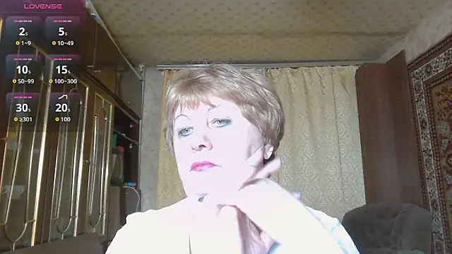 Snapshot of Casey_peach chatting on March 10, 2026, 5:40 pm Casey peach online show from March 10, 2026, 5:40 pm