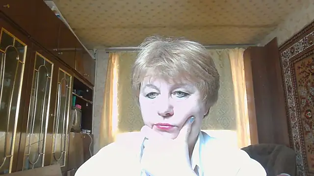 Snapshot of Casey_peach chatting on March 17, 2026, 7:23 am Casey peach online show from March 17, 2026, 7:23 am