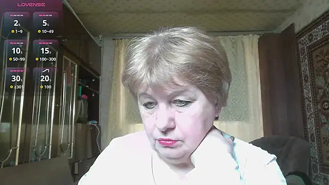 Snapshot of Casey_peach chatting on March 19, 2026, 6:50 am Casey peach online show from March 19, 2026, 6:50 am