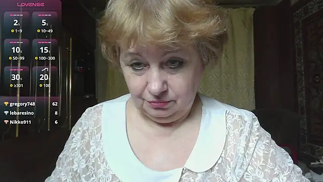 Snapshot of Casey_peach chatting on April 2, 2026, 4:59 pm Casey peach online show from April 2, 2026, 4:59 pm