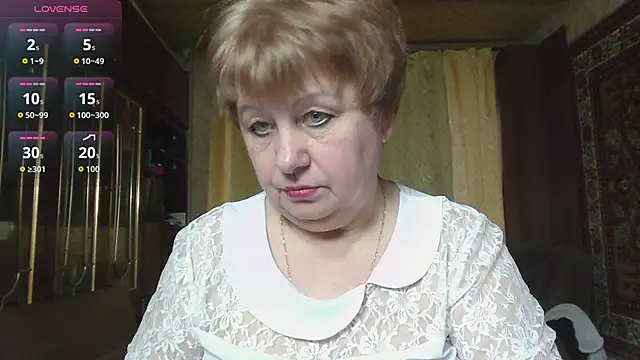 Snapshot of Casey_peach chatting on April 14, 2026, 7:03 am Casey peach online show from April 14, 2026, 7:03 am