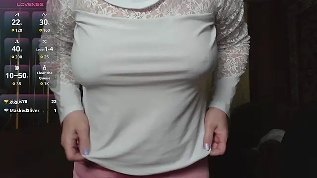 Snapshot of Casey_peach chatting on April 15, 2026, 5:31 pm Casey peach online show from April 15, 2026, 5:31 pm