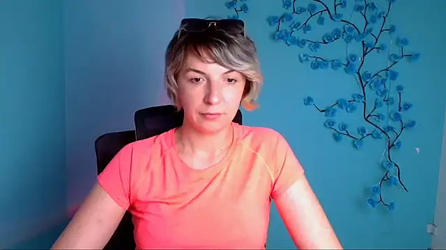 Lana Foxyy online show from May 19, 2026, 11:38 am