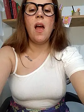 Snapshot of SofiEsteves chatting on January 12, 2026, 5:07 pm SofiEsteves online show from January 12, 2026, 5:07 pm