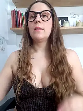 SofiEsteves online show from May 20, 2026, 2:01 pm