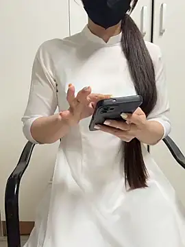 Snapshot of bi_biii chatting on April 2, 2026, 2:15 pm bi biii online show from April 2, 2026, 2:15 pm