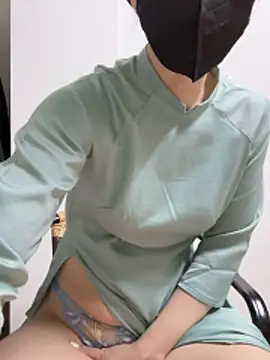 Snapshot of bi_biii chatting on April 11, 2026, 1:54 am bi biii online show from April 11, 2026, 1:54 am