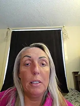 theblondecocklover online show from May 8, 2026, 5:40 pm