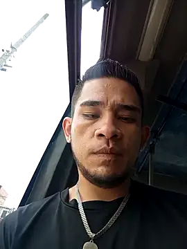 Gloryholeroom online show from April 14, 2026, 7:09 pm