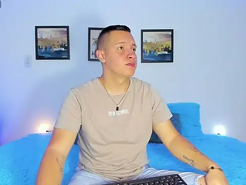 Snapshot of ethan_flame1 chatting on December 18, 2025, 3:51 pm ethan flame1 online show from December 18, 2025, 3:51 pm