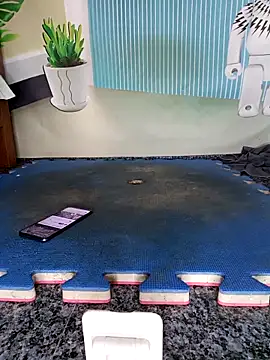 Snapshot of hi-miki chatting on February 5, 2026, 12:43 pm hi-miki online show from February 5, 2026, 12:43 pm