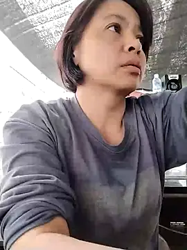 Girl-6868 online show from March 11, 2026, 6:41 am