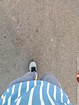 AqueousCrepe online show from April 21, 2026, 12:33 pm