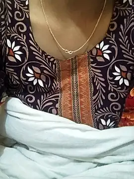 Sexy-Mithila21 online show from December 18, 2025, 9:10 pm