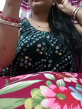 Snapshot of MAHI066 chatting on March 28, 2026, 7:35 pm MAHI066 online show from March 28, 2026, 7:35 pm