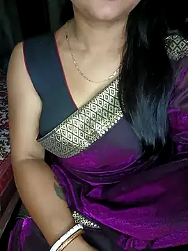 Snapshot of MAHI066 chatting on May 7, 2026, 8:14 pm MAHI066 online show from May 7, 2026, 8:14 pm