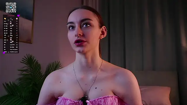 BeckiMacreno online show from April 7, 2026, 3:12 pm