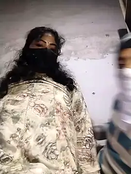 Snapshot of salonihotvideo chatting on December 19, 2025, 5:47 am salonihotvideo online show from December 19, 2025, 5:47 am