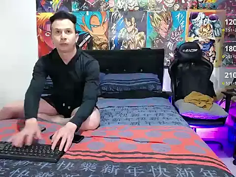 Snapshot of Golden_Boysx chatting on January 8, 2026, 8:11 pm Golden Boysx online show from January 8, 2026, 8:11 pm