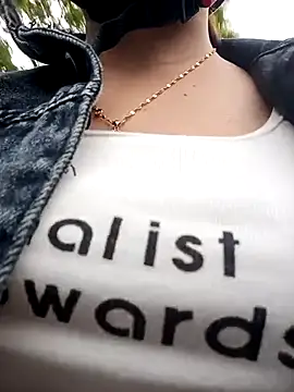 lanahotvn online show from March 25, 2026, 8:09 am