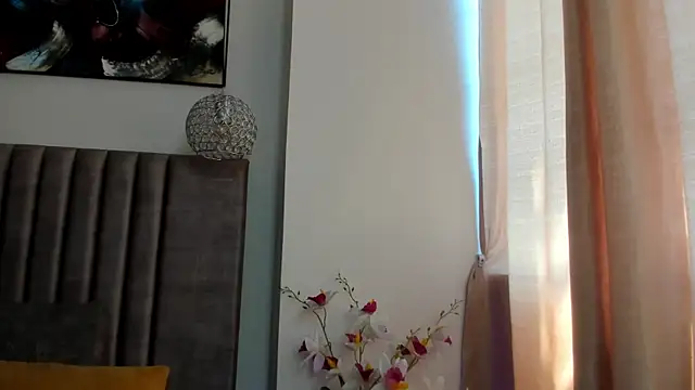 Snapshot of GahiaBelucci chatting on May 9, 2026, 5:40 pm GahiaBelucci online show from May 9, 2026, 5:40 pm