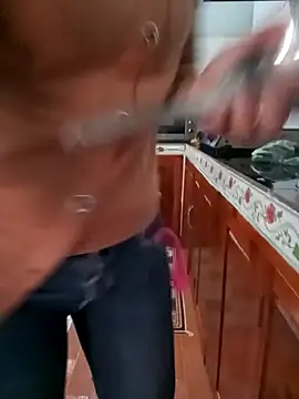 Snapshot of Sweet-Berryy chatting on December 19, 2025, 4:41 am Sweet-Berryy online show from December 19, 2025, 4:41 am