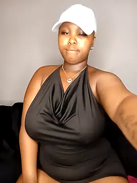 queen serves online show from December 18, 2025, 4:35 pm