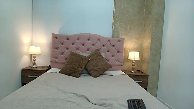 zoe bermudez online show from January 19, 2026, 3:32 am