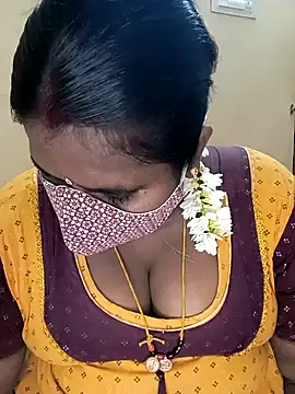 Snapshot of sirisha__9 chatting on April 22, 2026, 5:25 pm sirisha 9 online show from April 22, 2026, 5:25 pm