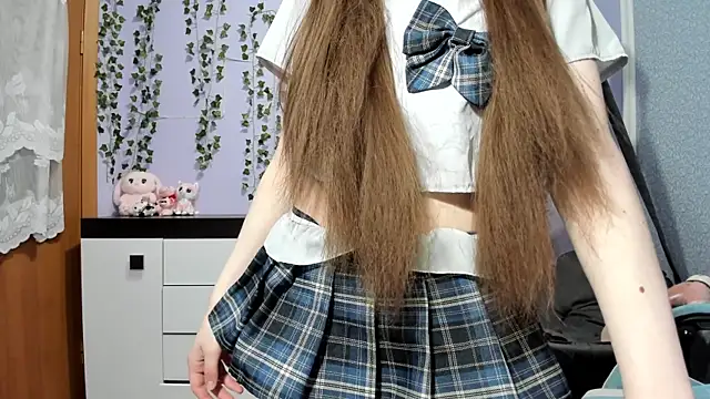 Yoonhee ki online show from April 12, 2026, 4:45 pm