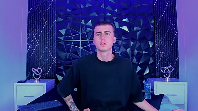 Snapshot of SpaceBoy1 chatting on February 19, 2026, 8:49 pm SpaceBoy1 online show from February 19, 2026, 8:49 pm