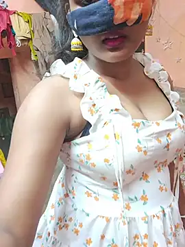 Babyx00 online show from January 18, 2026, 4:44 pm