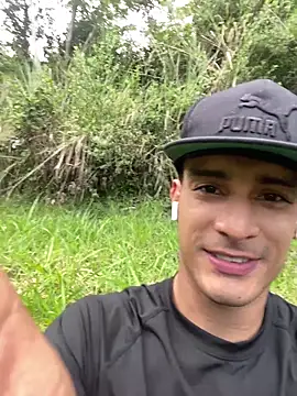 Maicol xxxx online show from February 23, 2026, 9:56 pm