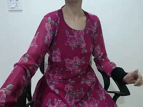 Farhana beautyfull online show from April 7, 2026, 4:24 am