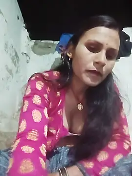 Snapshot of Cuty_priti chatting on June 27, 2026, 5:40 pm Cuty priti online show from June 27, 2026, 5:40 pm